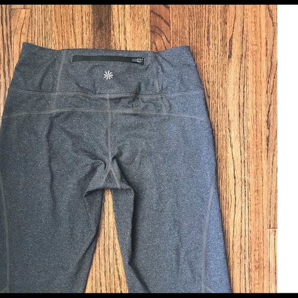 •Athleta 7/8 Crop Leggings• - Picture 5 of 8